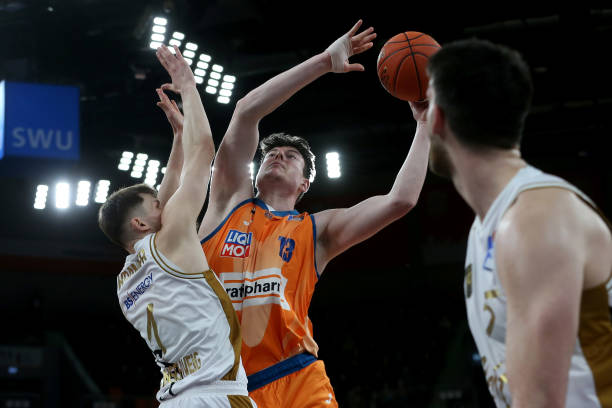 背后因素 背后因素