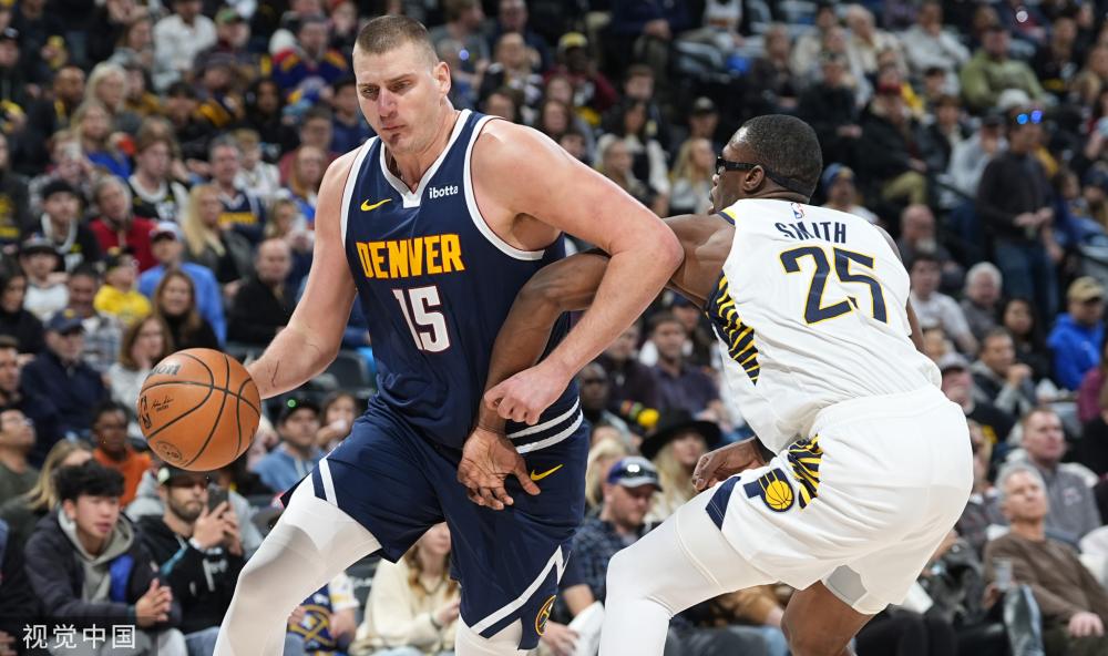 在绿茵场上 在绿茵场上